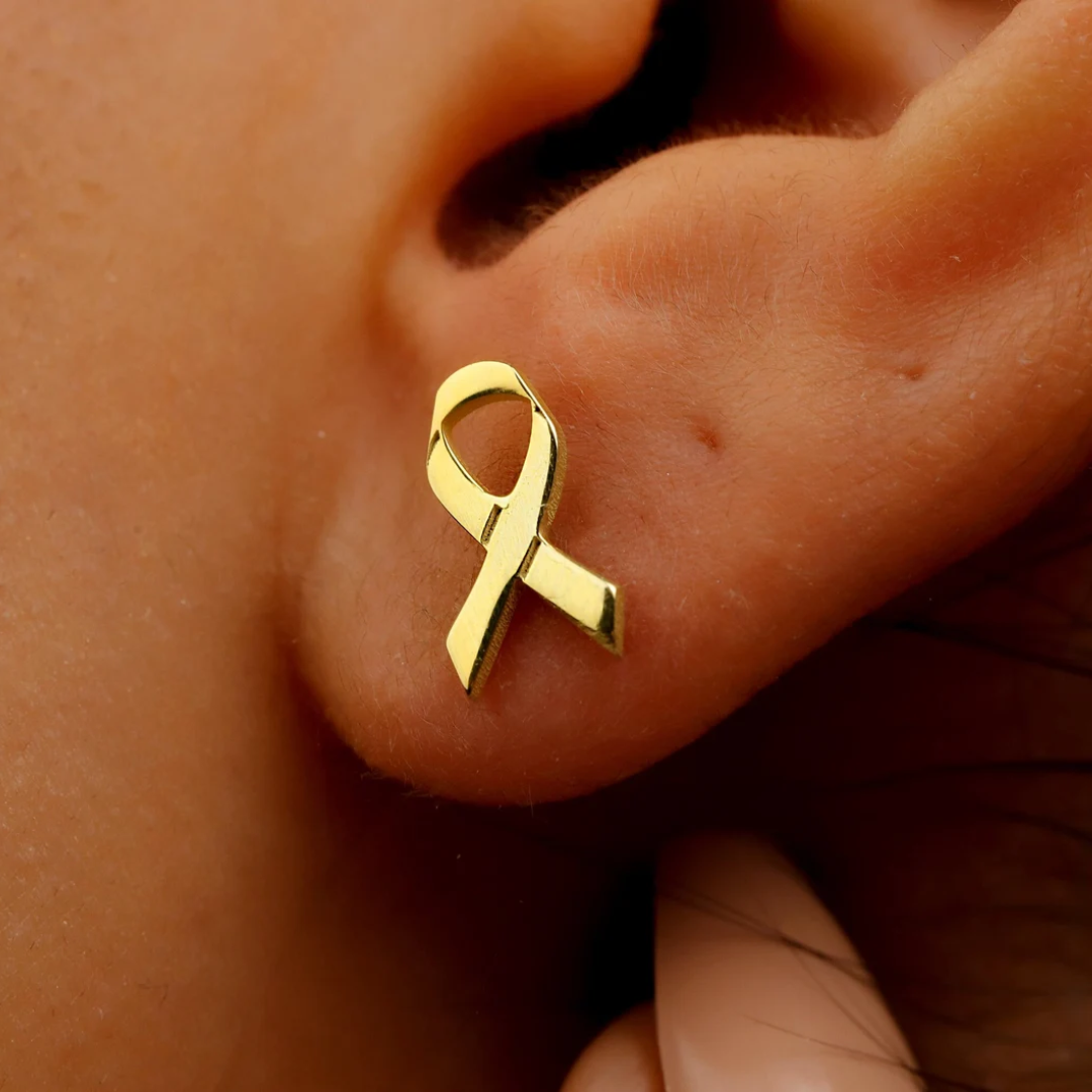Sara Ribbon Stud Earrings | Steun borstkanker