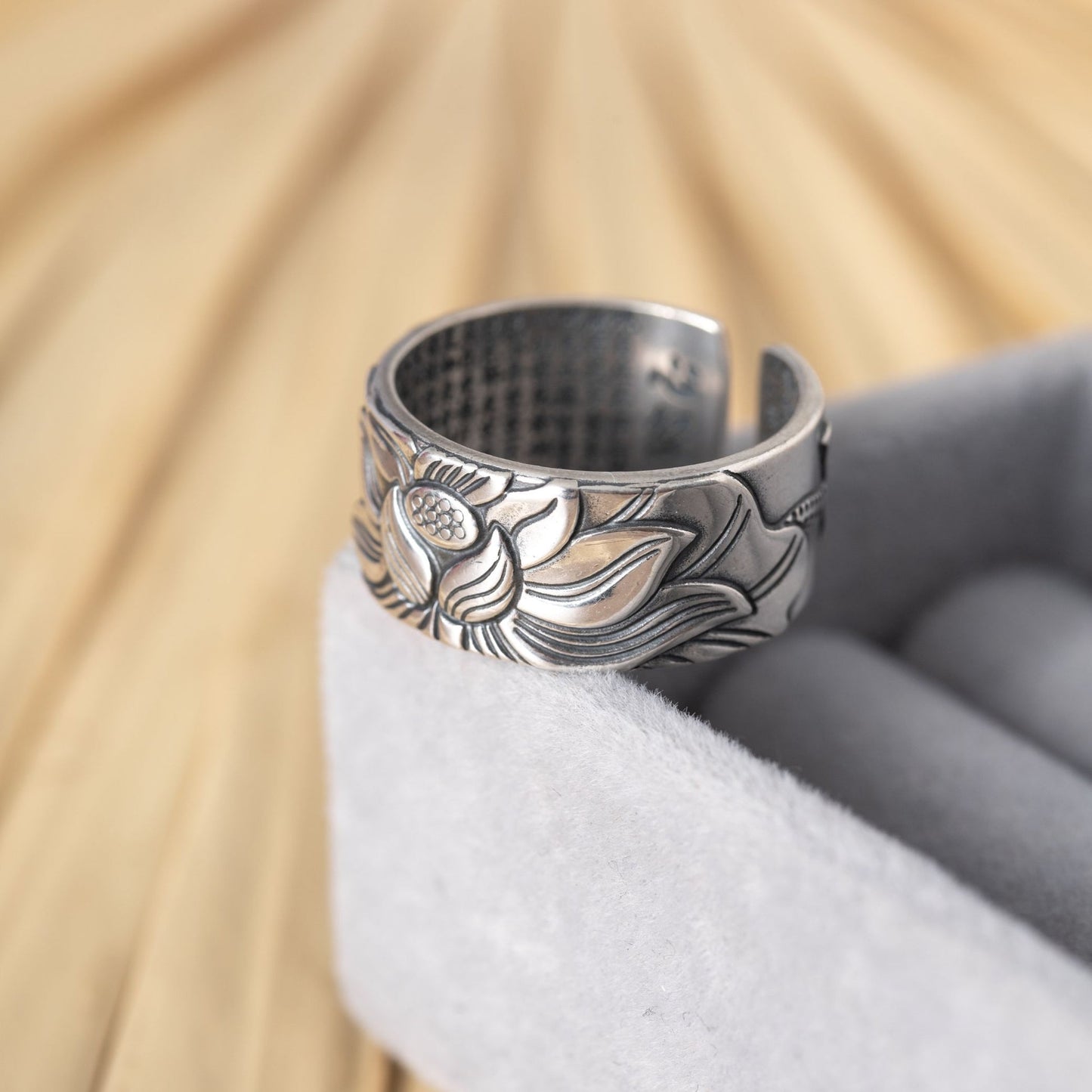 Tranquil Lotus Ring | Ondersteuning Borstkanker